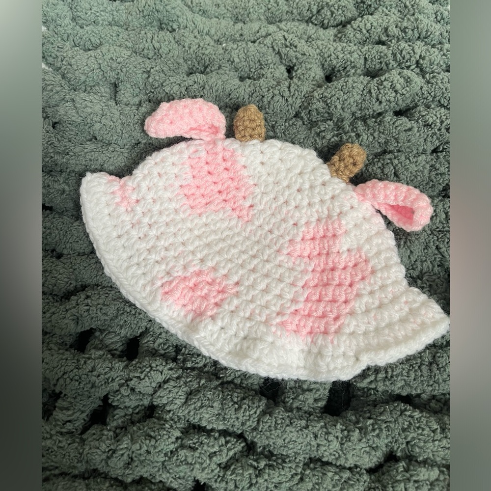 Handmade 0-3M ❤️ Pink and White Cow Print Hat for kids